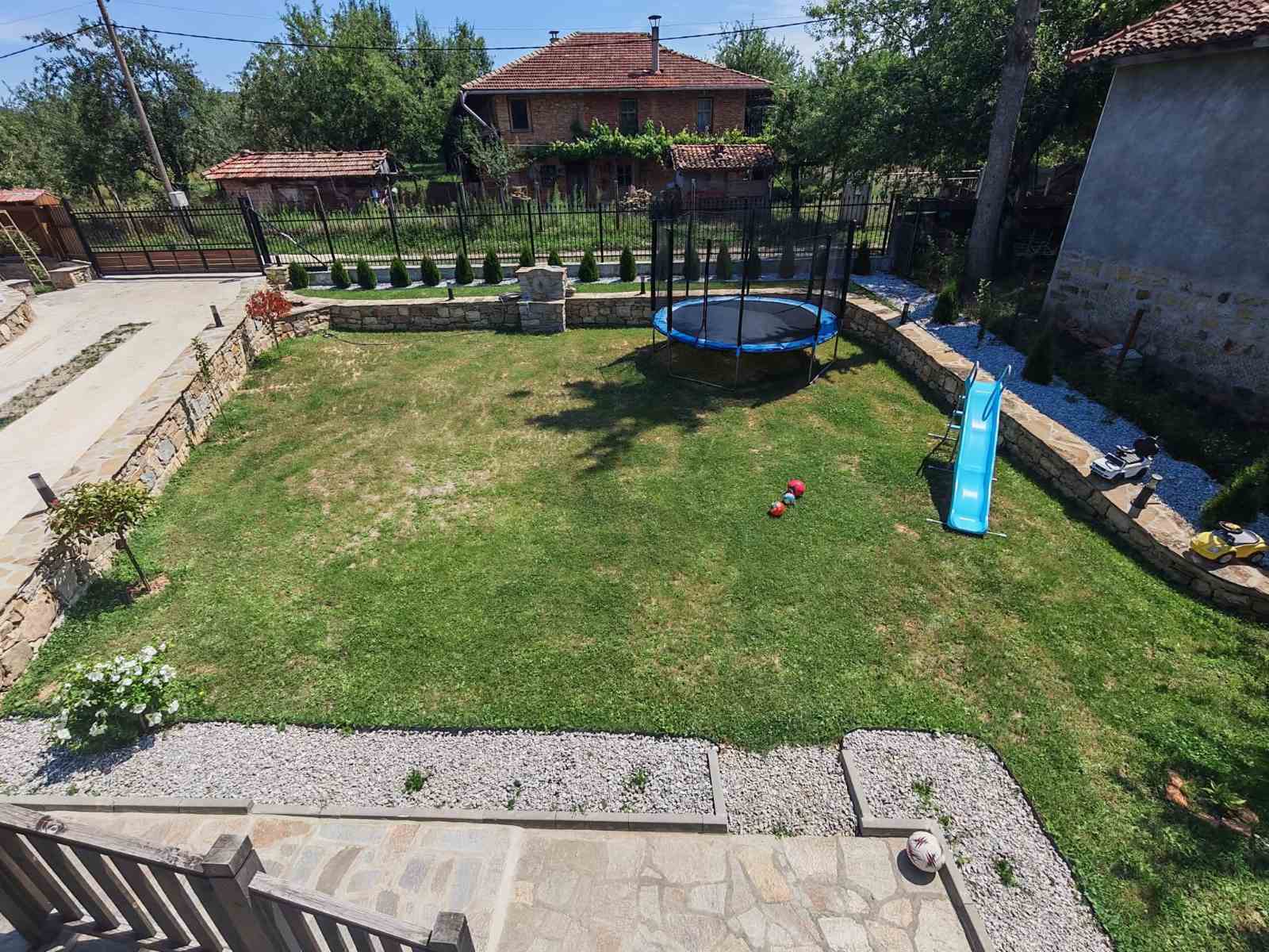 Градината в Тихият Рай